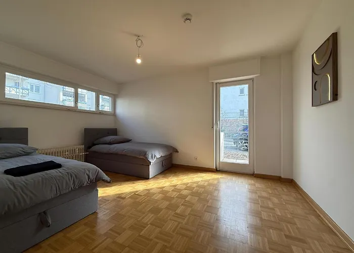 Frankfurt 4 B Grt Eg Apartamento